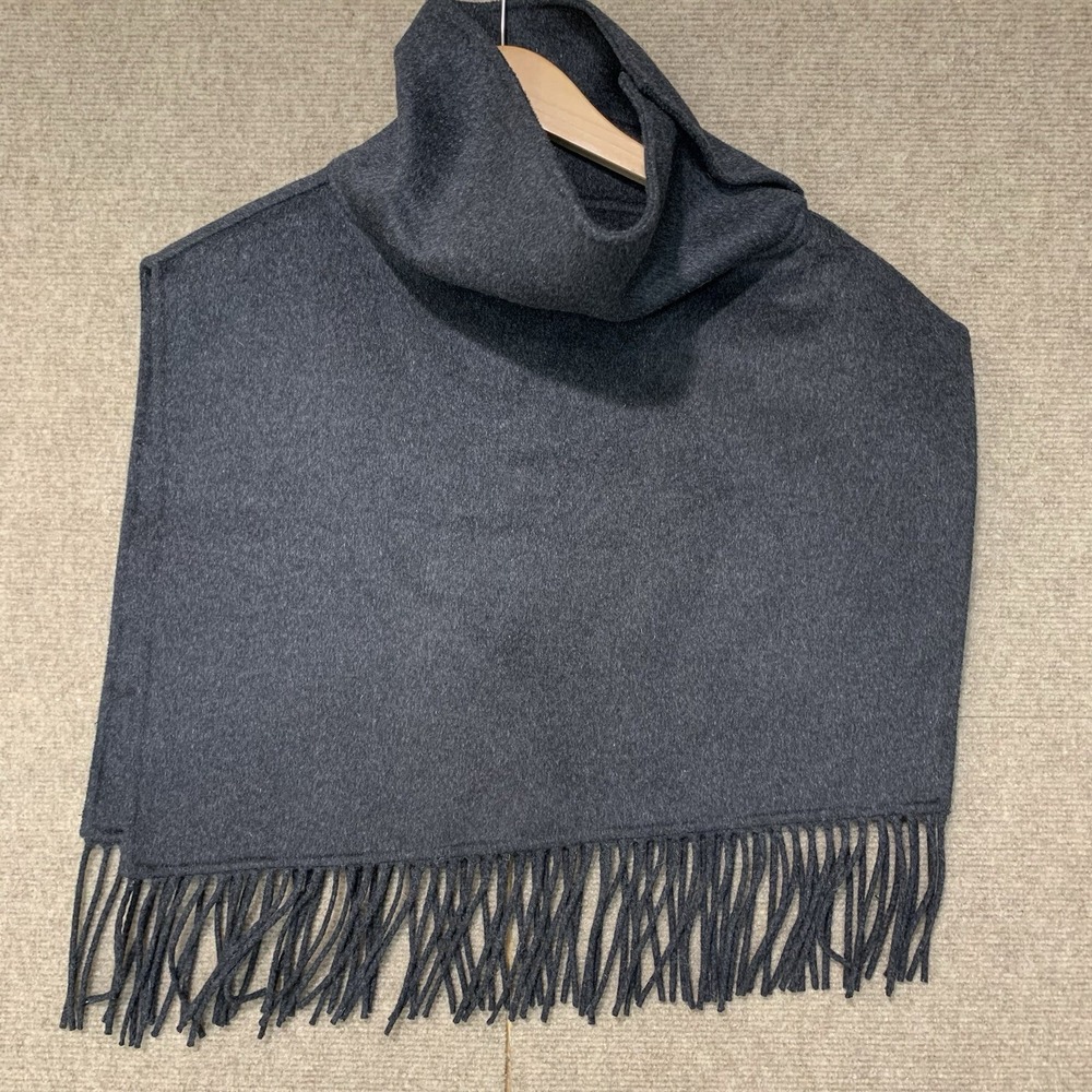 Zara Women's Wool Blend Cape Poncho Size M Quiet Luxury Minimalist Cozy Fall